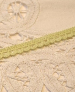 Dentelle coton vert