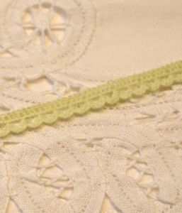 Dentelle coton vert