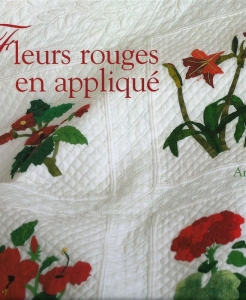 Fleurs rouges en appliqué