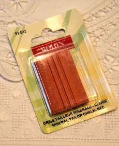 Craie tailleur rouge