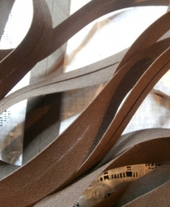 Biais uni marron