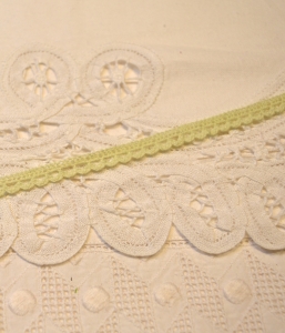 Dentelle coton vert