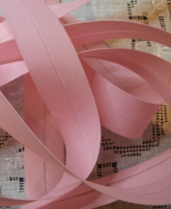 Biais uni rose